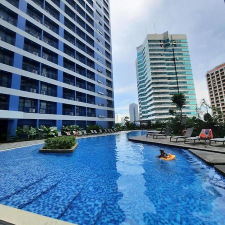 Stylish&Comfort Unit With Balcony In Air Makati Makati City Exteriör bild